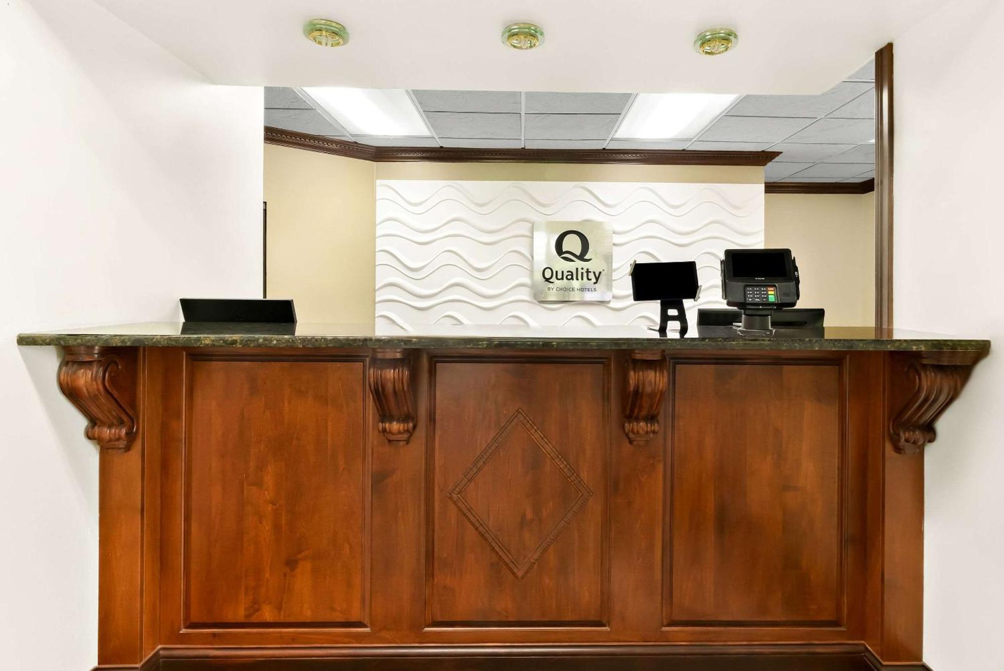 Quality Inn Russellville Екстер'єр фото